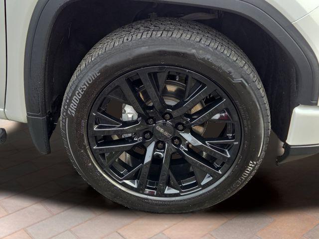 used 2022 GMC Sierra 1500 car, priced at $41,900