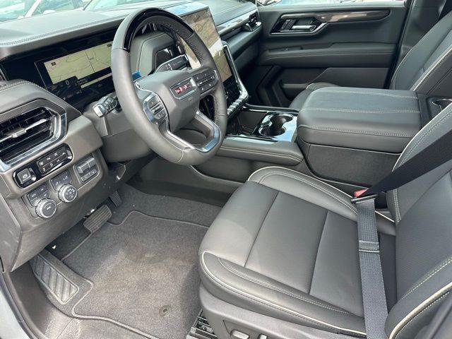 new 2025 GMC Yukon XL car, priced at $87,315