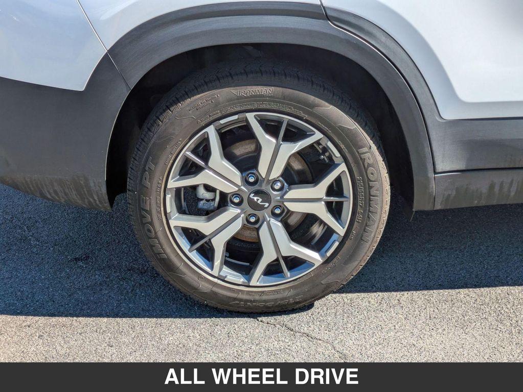 used 2022 Kia Seltos car, priced at $20,860