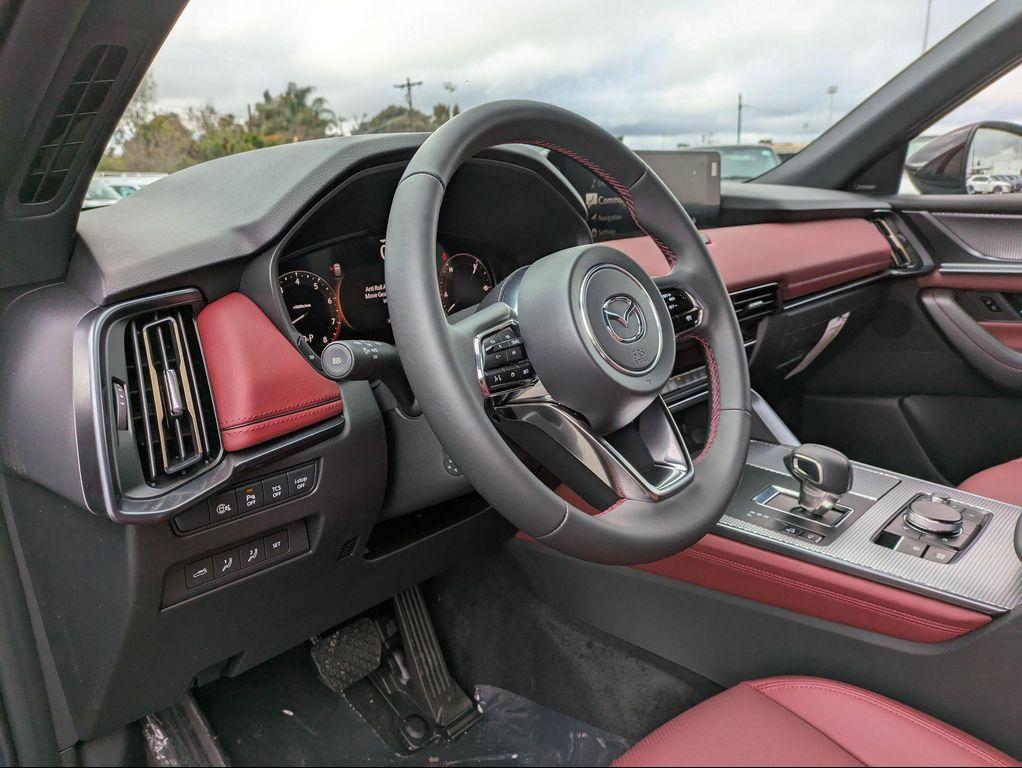 new 2025 Mazda CX-70 car