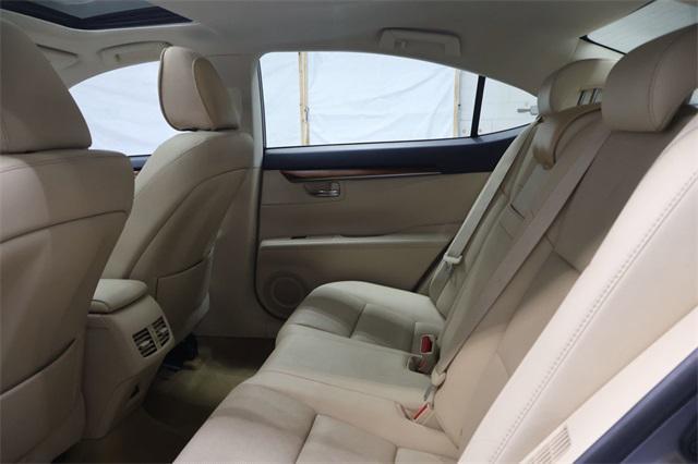 used 2014 Lexus ES 300h car, priced at $17,995