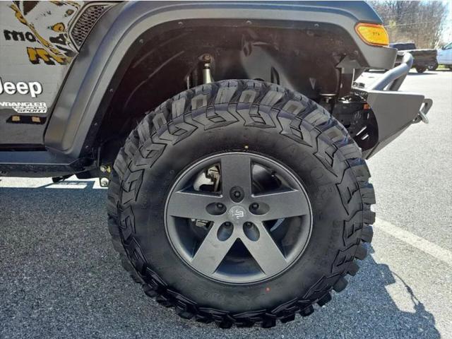 used 2018 Jeep Wrangler Unlimited car, priced at $29,290