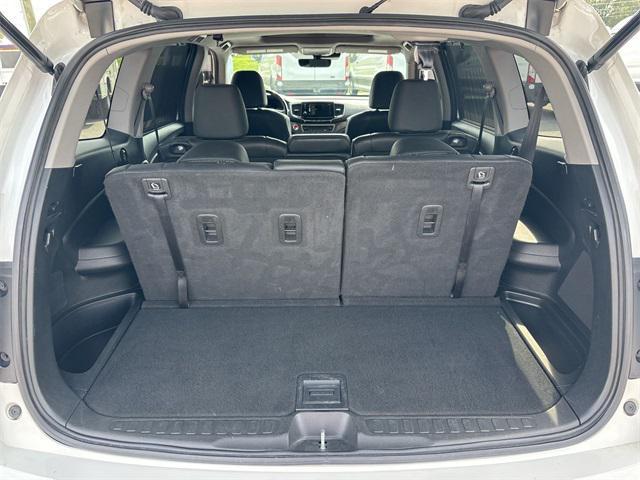 used 2021 Honda Pilot car, priced at $25,999