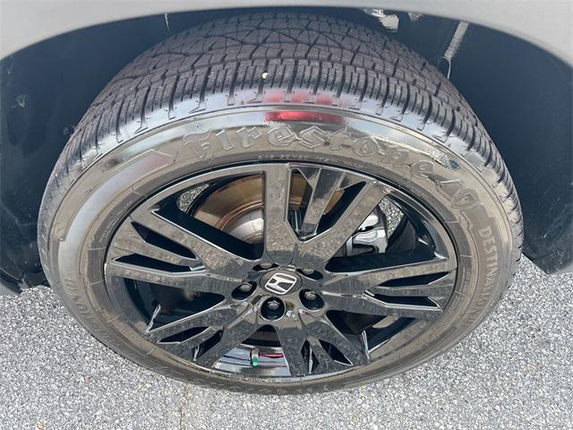 used 2021 Honda Pilot car, priced at $25,999
