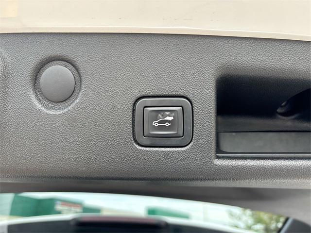 used 2018 Chevrolet Equinox car, priced at $18,500