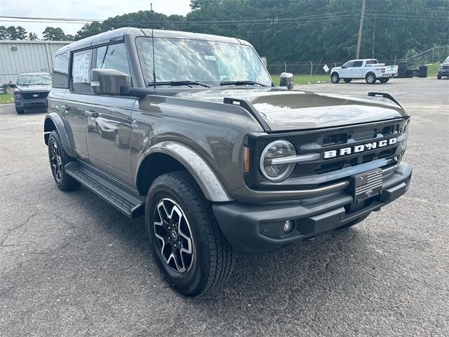 new 2025 Ford Bronco car, priced at $53,555