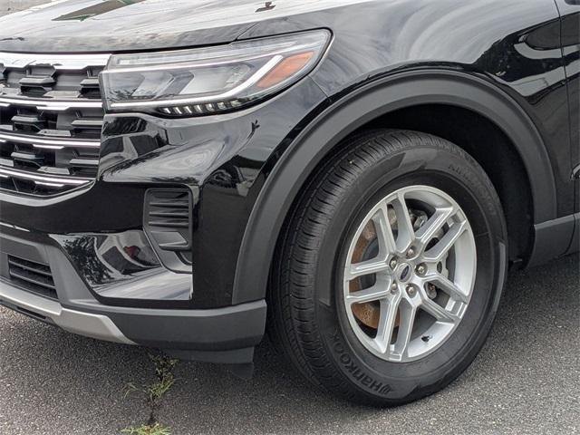 new 2025 Ford Explorer car, priced at $38,323