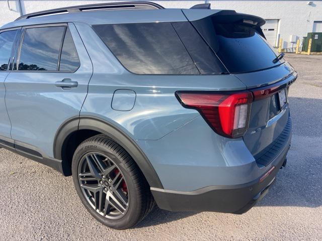 used 2025 Ford Explorer car, priced at $44,995