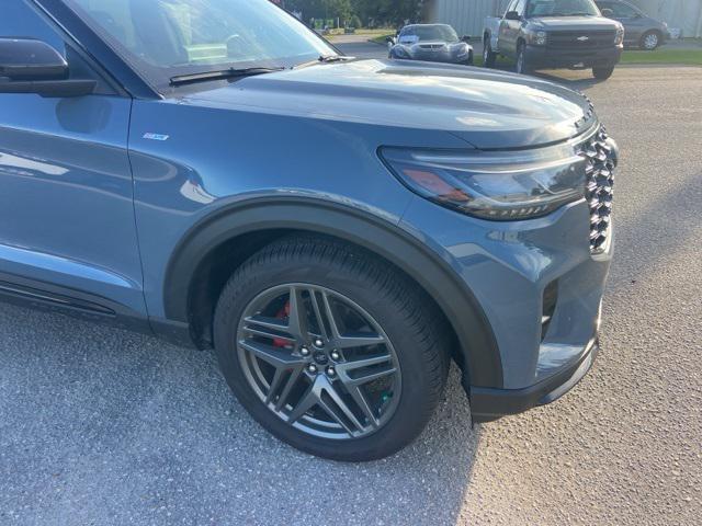 used 2025 Ford Explorer car, priced at $44,995