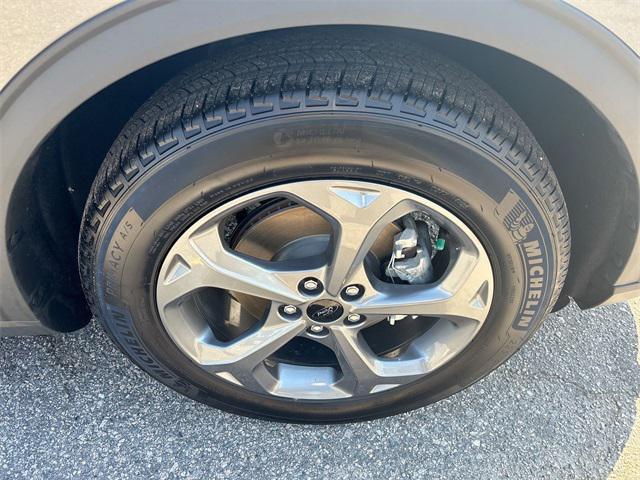 new 2025 Ford Escape car, priced at $29,470