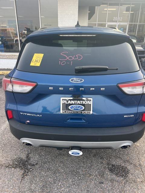 used 2022 Ford Escape car, priced at $25,139