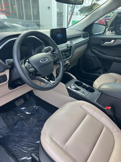 used 2022 Ford Escape car, priced at $25,139