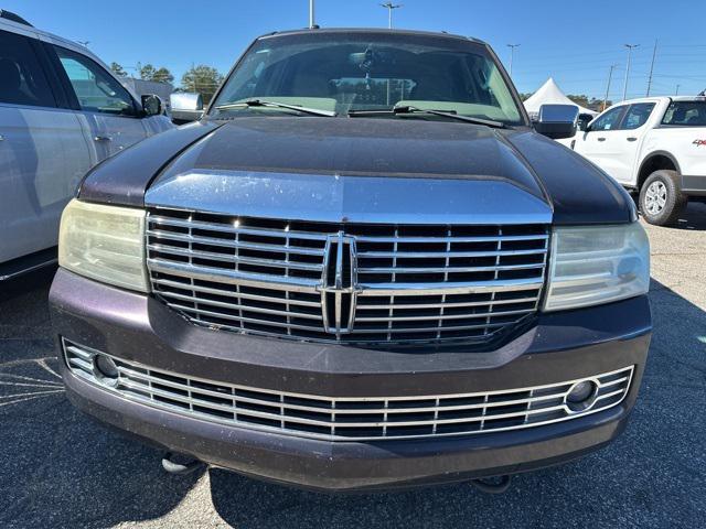 used 2007 Lincoln Navigator car, priced at $5,999