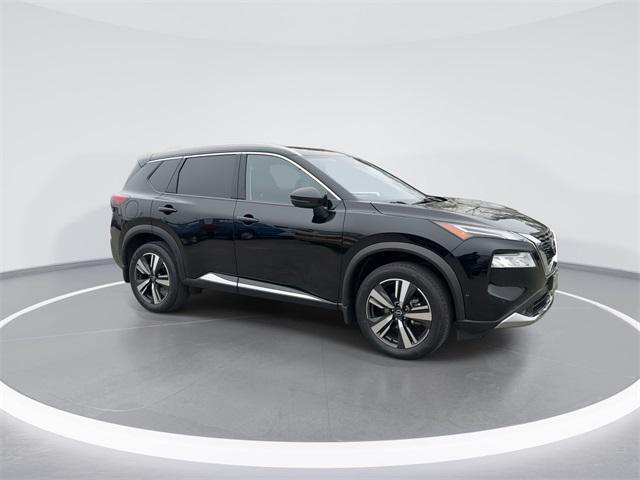 used 2022 Nissan Rogue car, priced at $26,999