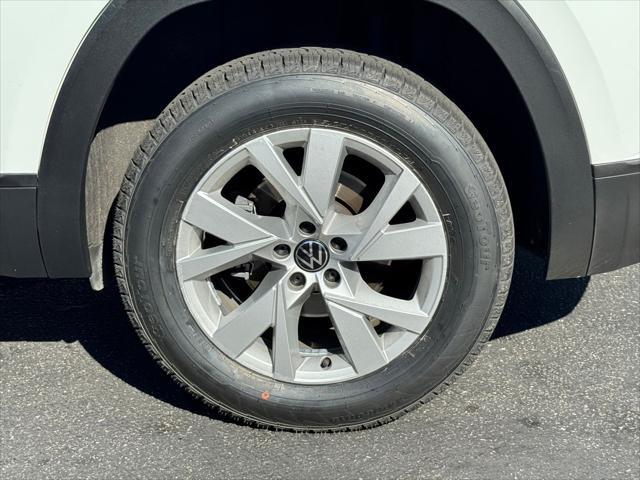 used 2021 Volkswagen Atlas Cross Sport car, priced at $21,995