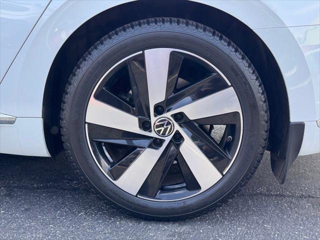used 2021 Volkswagen Arteon car, priced at $21,995