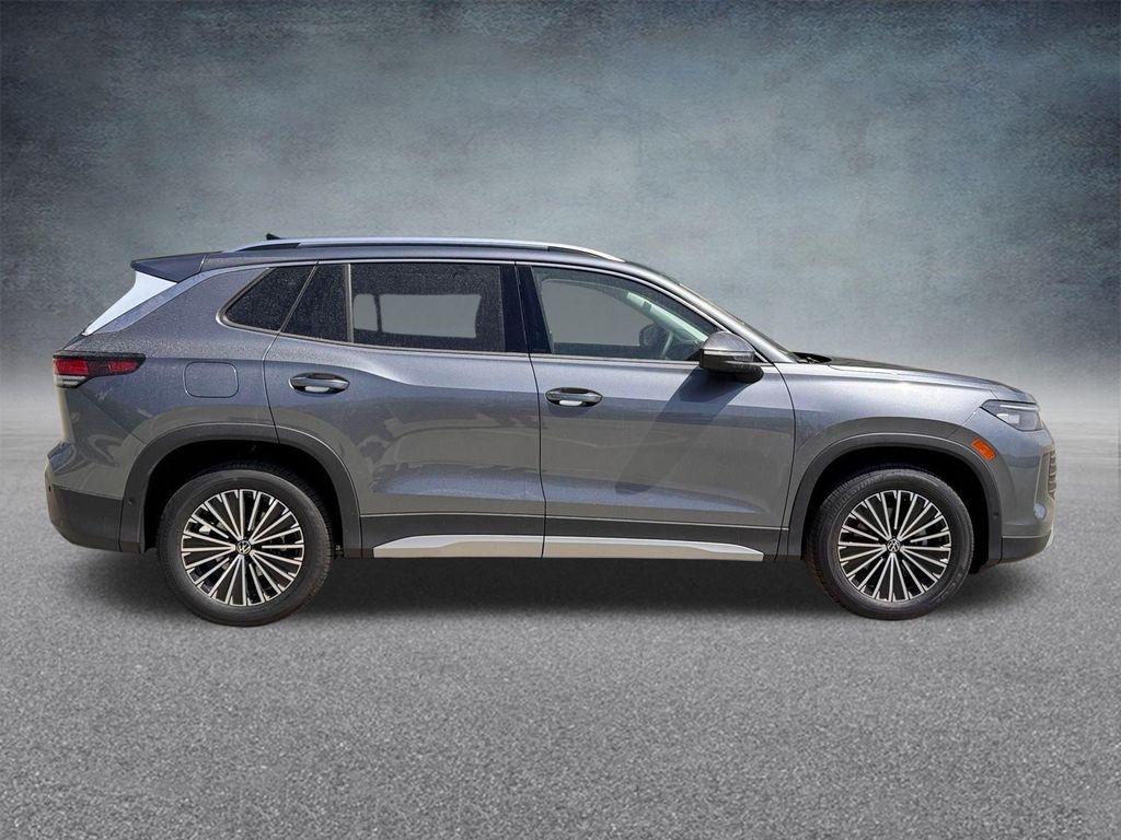 new 2025 Volkswagen Tiguan car, priced at $31,705