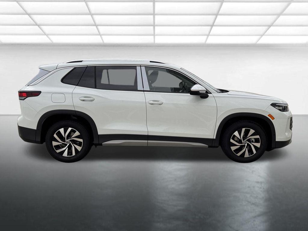 new 2025 Volkswagen Tiguan car, priced at $32,271