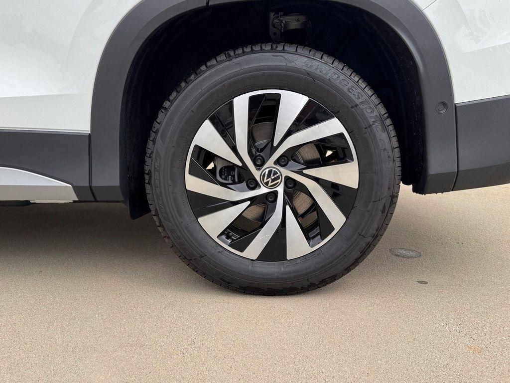 new 2025 Volkswagen Tiguan car, priced at $32,271