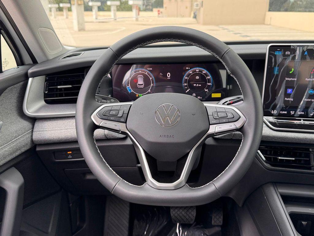new 2025 Volkswagen Tiguan car, priced at $32,271
