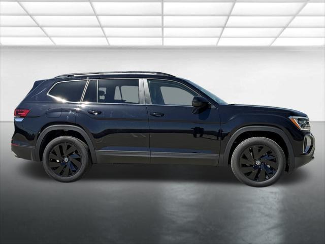 new 2025 Volkswagen Atlas car, priced at $45,724