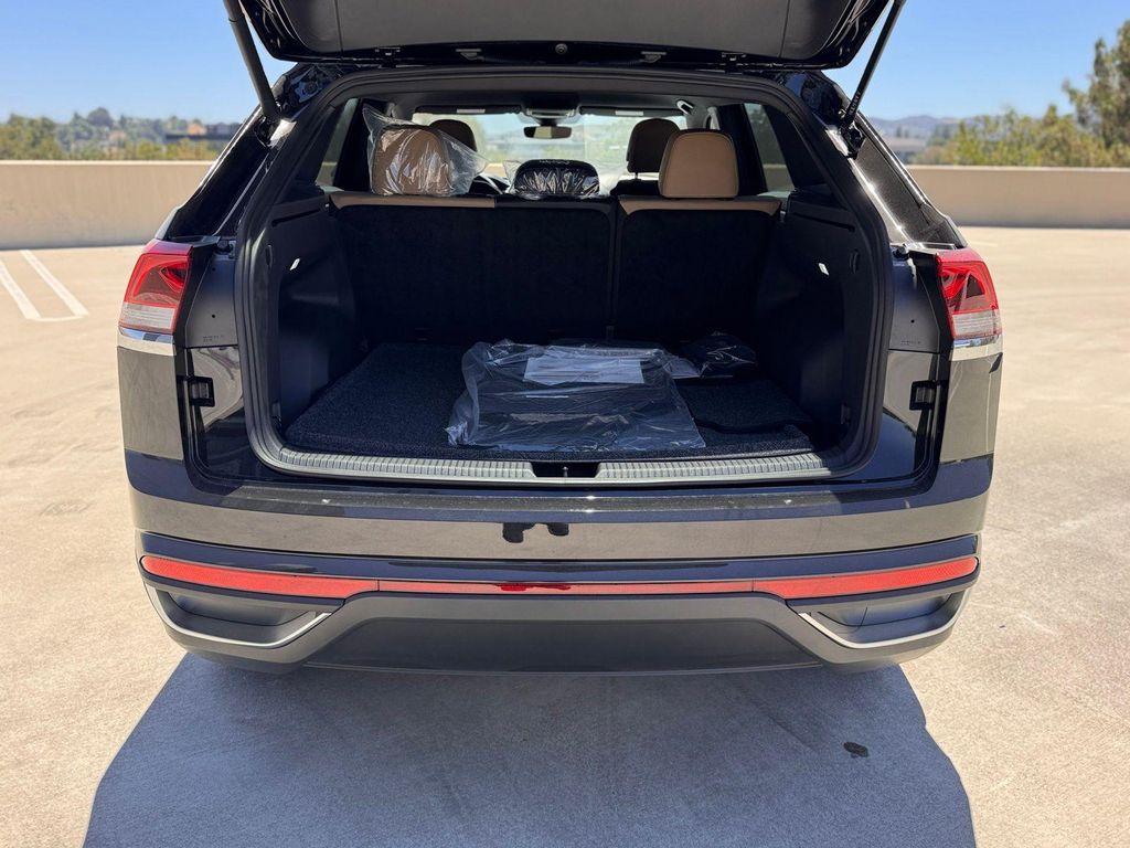 new 2025 Volkswagen Atlas Cross Sport car, priced at $39,248