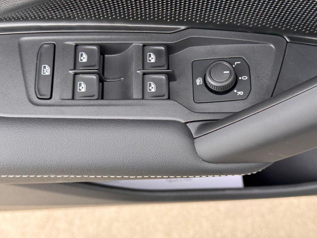 new 2025 Volkswagen Tiguan car, priced at $31,515