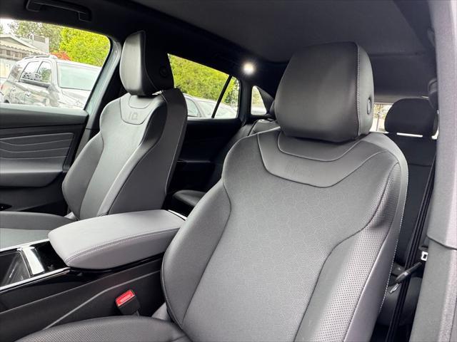 new 2025 Volkswagen ID.4 car, priced at $55,761