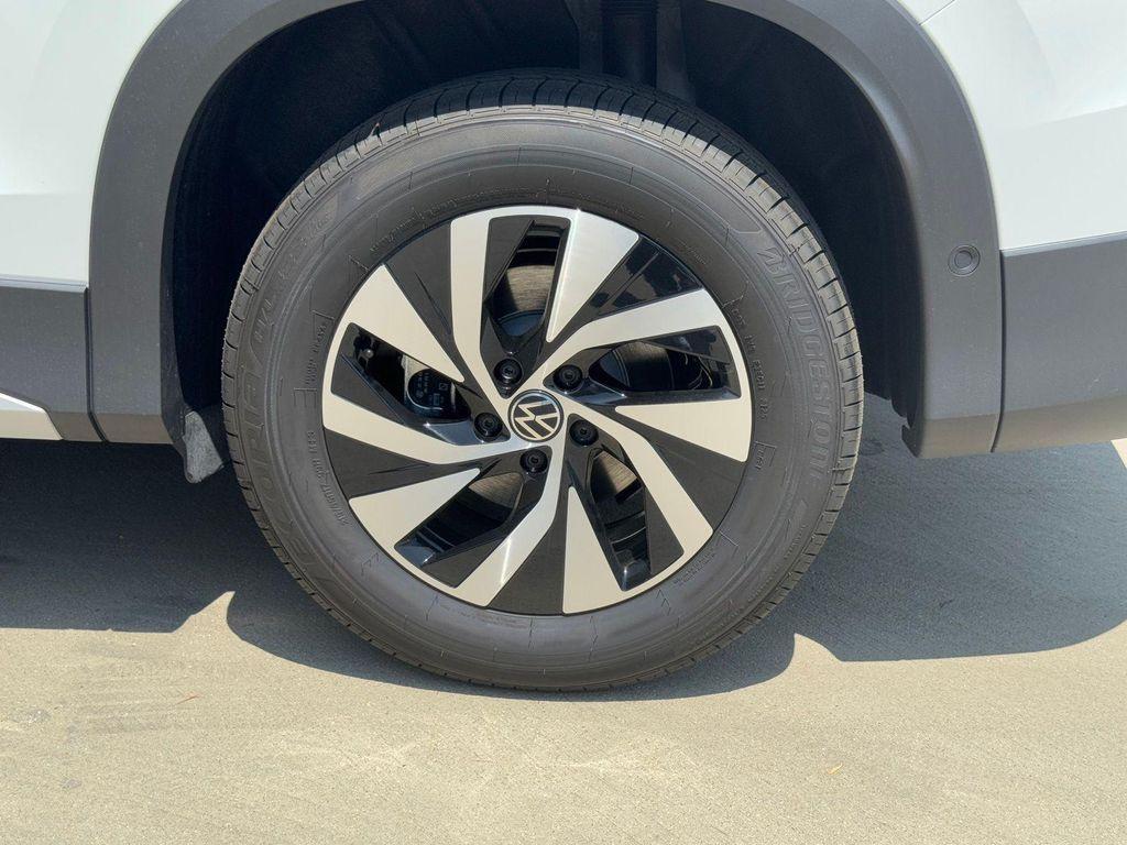 new 2025 Volkswagen Tiguan car, priced at $31,515