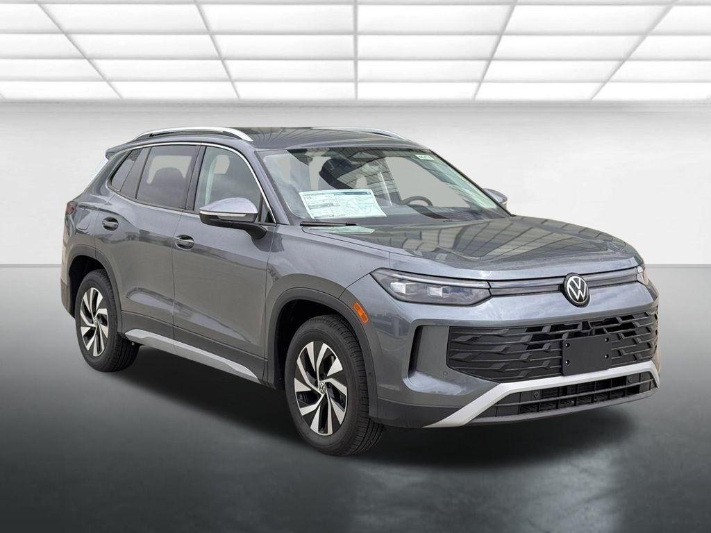 new 2025 Volkswagen Tiguan car, priced at $31,405