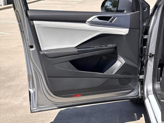 new 2025 Volkswagen Tiguan car, priced at $31,705
