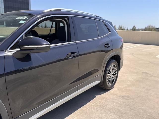 new 2025 Volkswagen Tiguan car, priced at $31,705