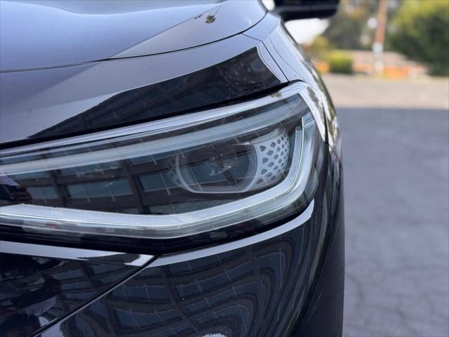 new 2025 Volkswagen ID.4 car, priced at $52,361