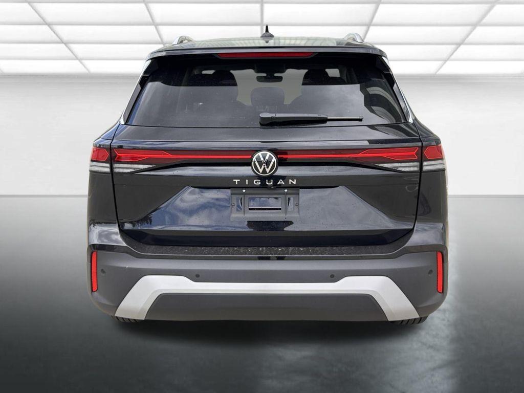 new 2025 Volkswagen Tiguan car, priced at $32,271