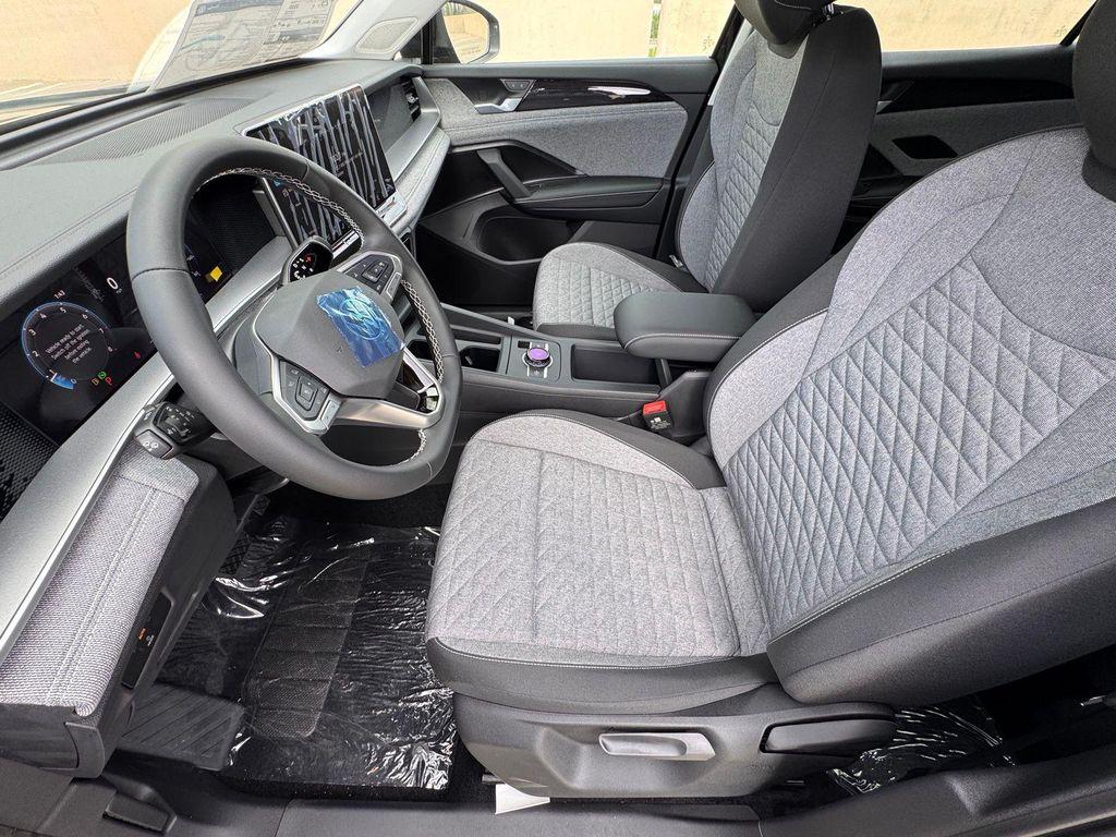 new 2025 Volkswagen Tiguan car, priced at $32,271