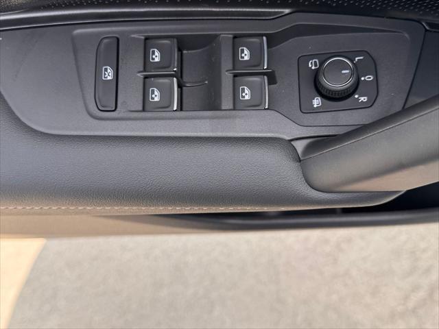 new 2025 Volkswagen Tiguan car, priced at $42,804