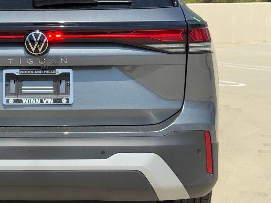 new 2025 Volkswagen Tiguan car, priced at $32,682