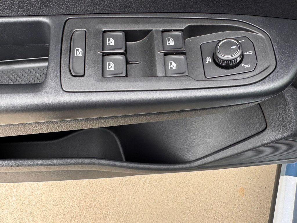 new 2025 Volkswagen Taos car, priced at $32,290