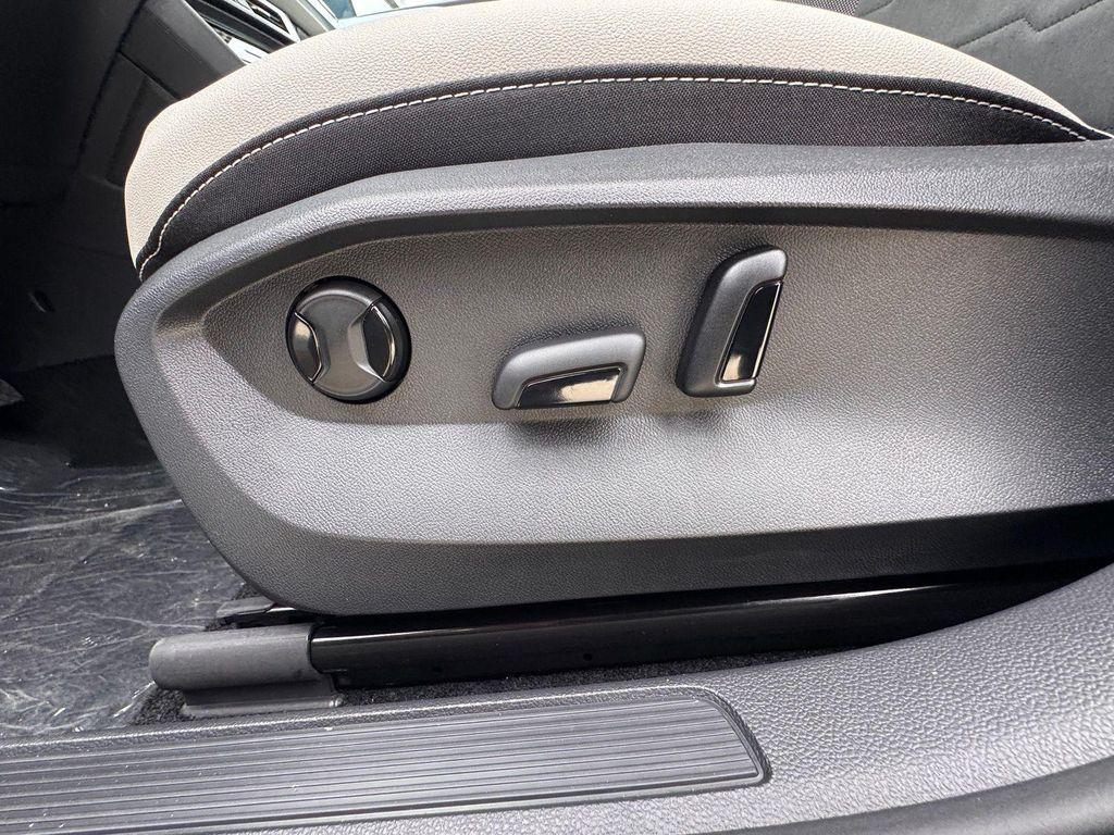 new 2025 Volkswagen Taos car, priced at $32,290