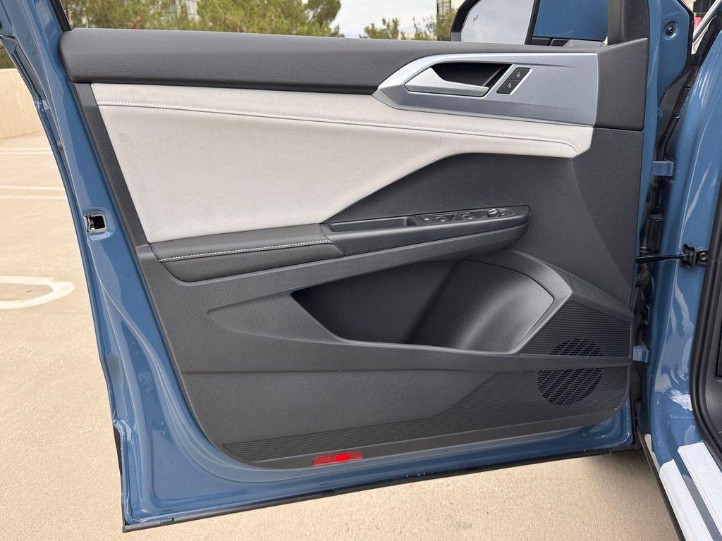 new 2025 Volkswagen Taos car, priced at $32,290