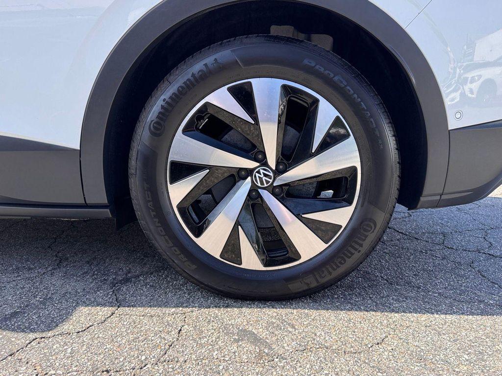 used 2024 Volkswagen ID.4 car, priced at $23,995