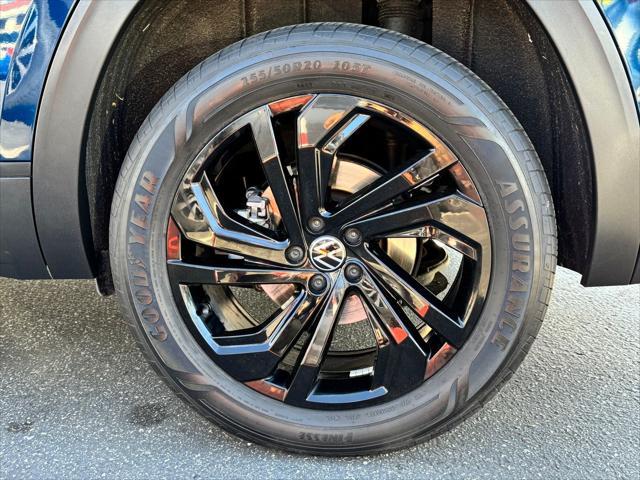 used 2022 Volkswagen Atlas car, priced at $30,995