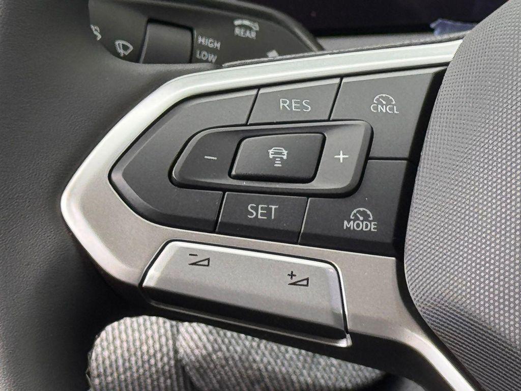 new 2025 Volkswagen Tiguan car, priced at $32,271