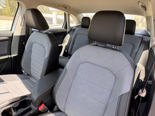 new 2025 Volkswagen Jetta car, priced at $27,911