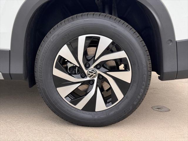 new 2025 Volkswagen Tiguan car, priced at $31,405