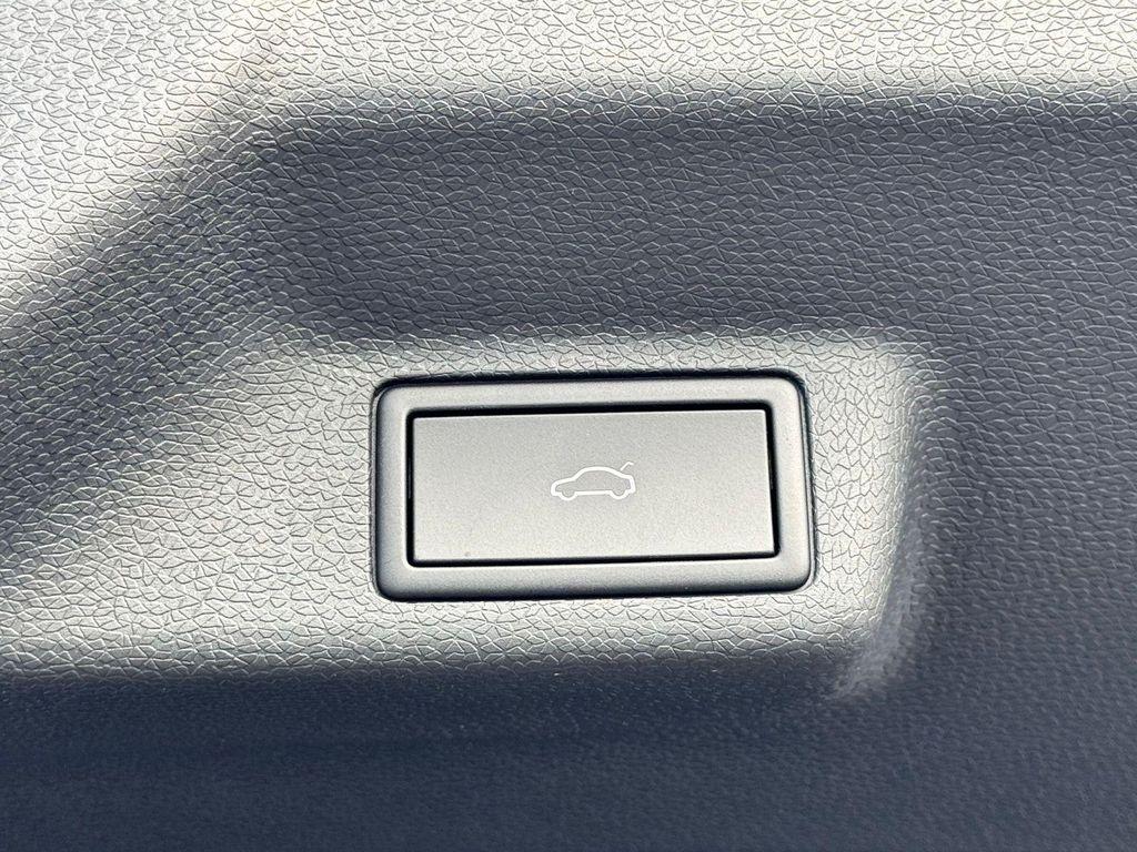 new 2025 Volkswagen ID. Buzz car