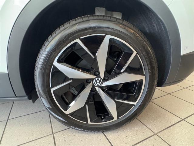 new 2025 Volkswagen ID.4 car, priced at $56,216