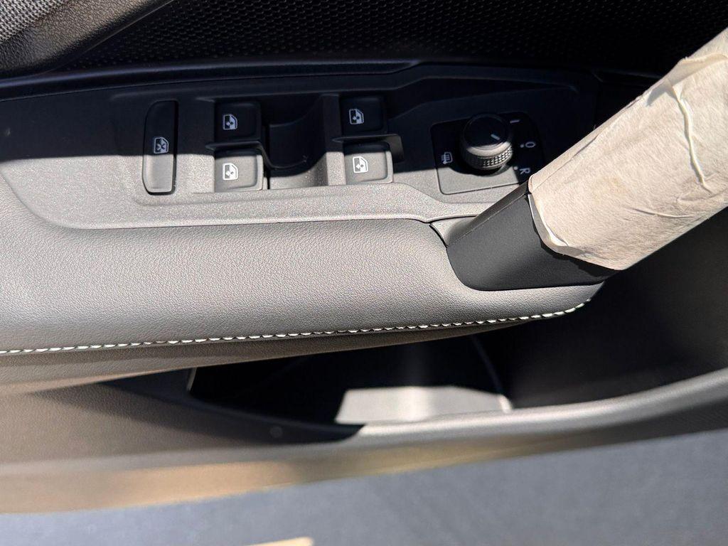 new 2025 Volkswagen Tiguan car, priced at $32,271