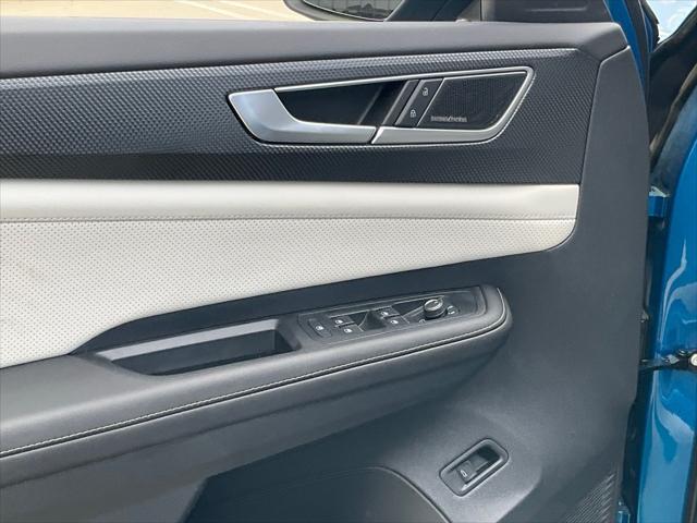 new 2025 Volkswagen Atlas Cross Sport car, priced at $54,576