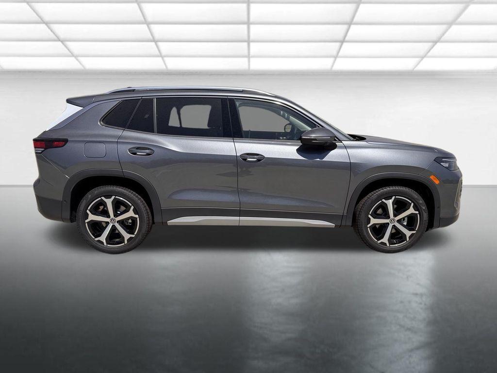new 2025 Volkswagen Tiguan car, priced at $35,466